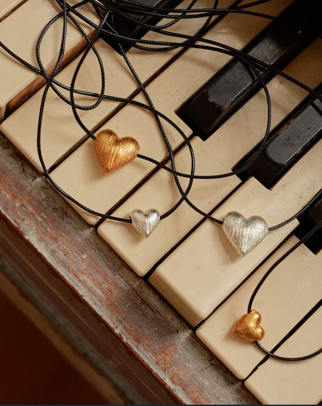 Cuerito Corazón Mediano Oro