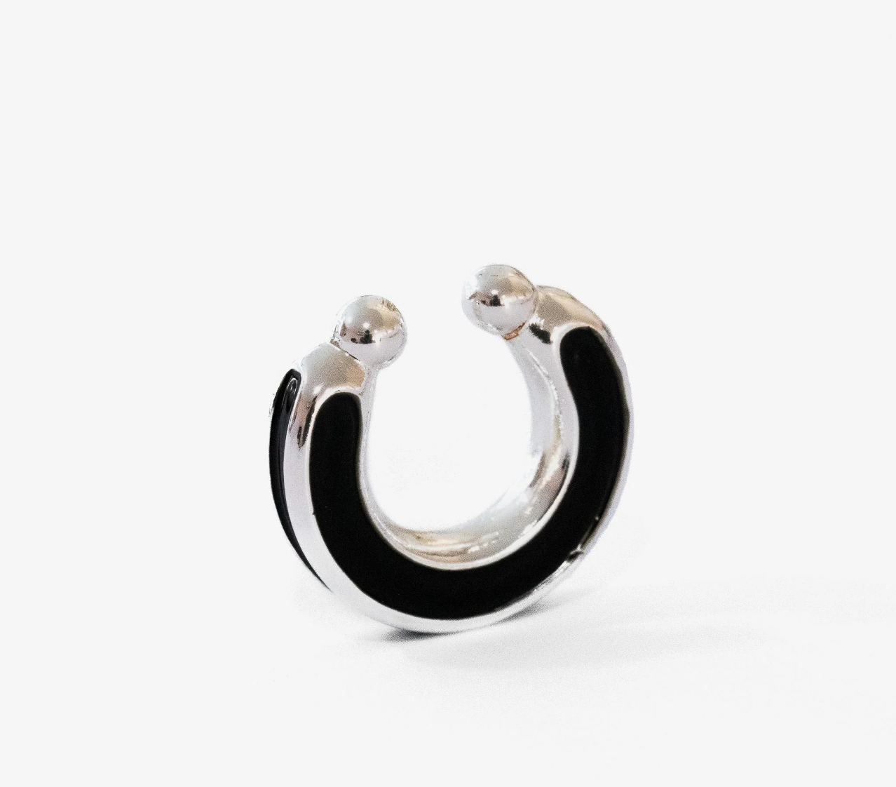 EARCUFF AUTHENTIC SILVER & BLACK