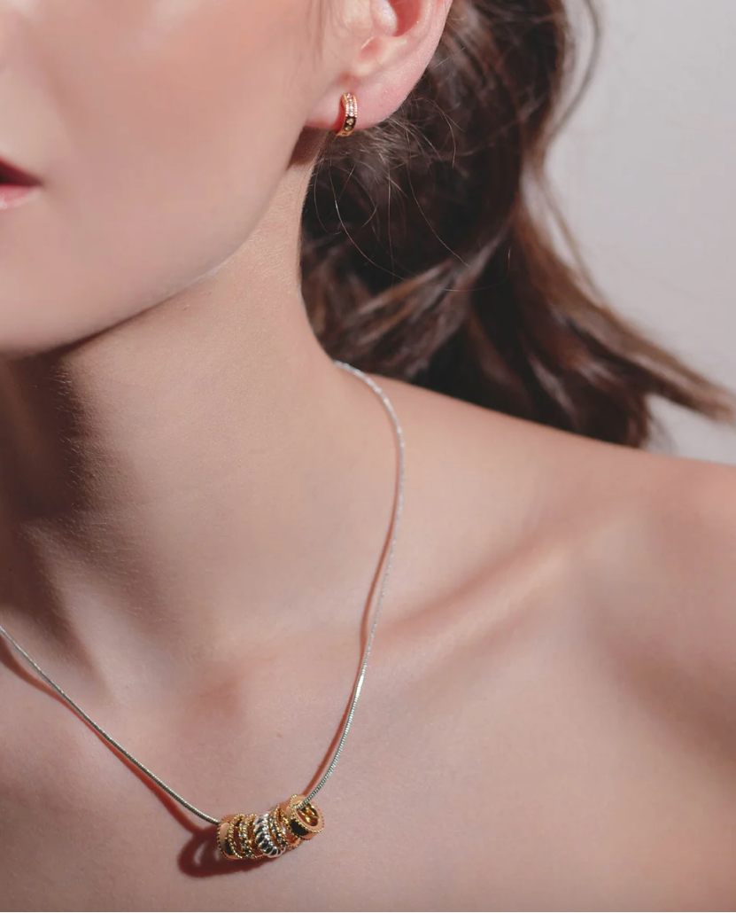 Set Collar y Argollas Charms