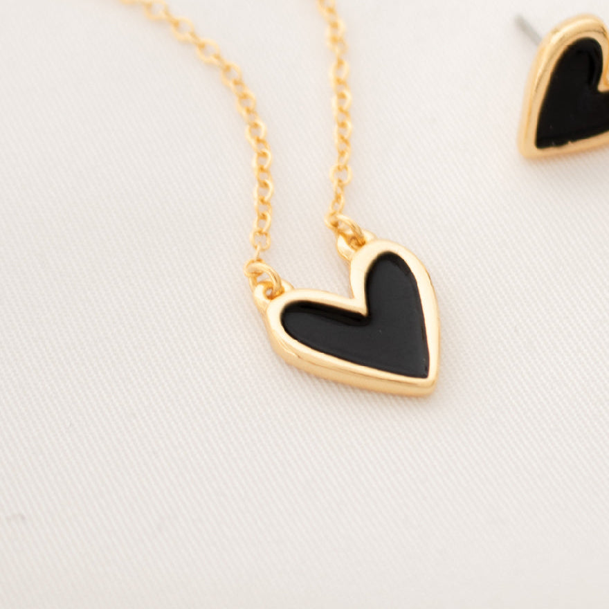 COLLAR CORAZON NEGRO